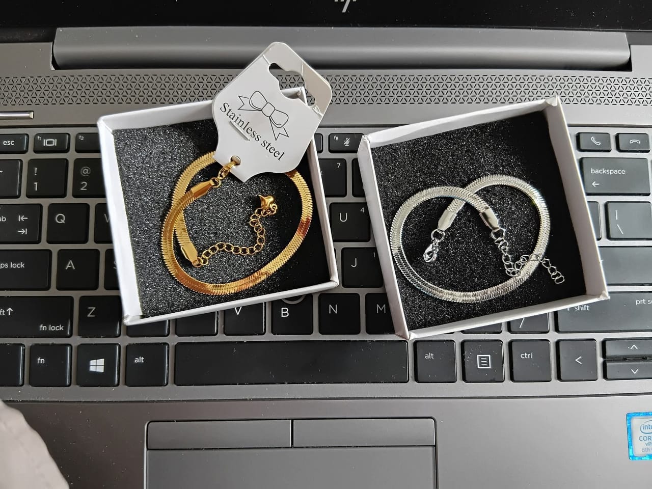 গোল্ড প্লেটেড প্রিমিয়াম স্নেক চেইন পায়েল (১ জোড়া / ২ পিস) - Image 4